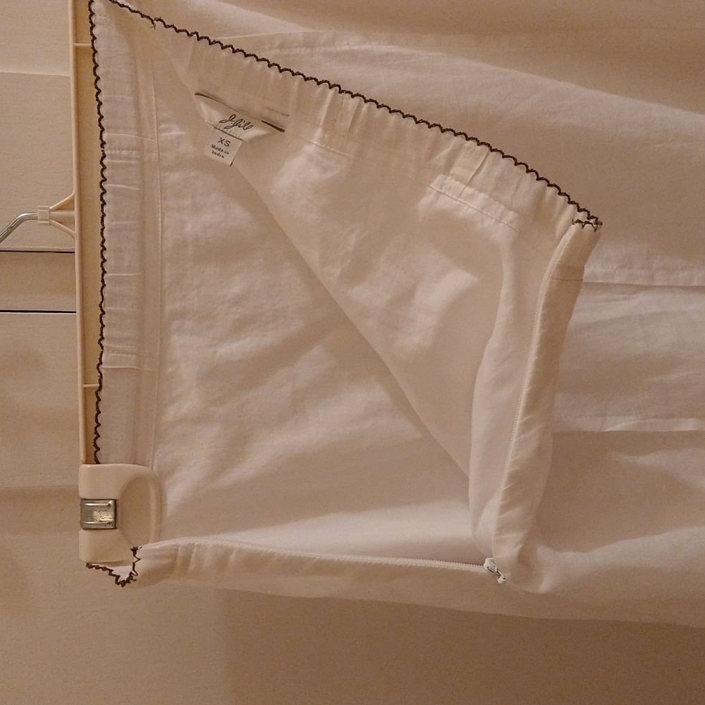 J Jill white cotton skirt with button embellishments Sz XS - Picture 6 of 9